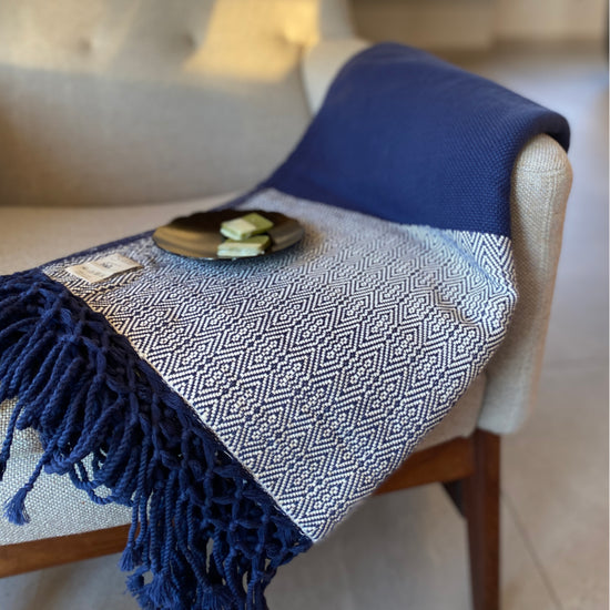 The Phnom Throw | 100% pure cotton | High Quality I Handwoven Natural Throw I Sustainable Artisan-made I Kaikô