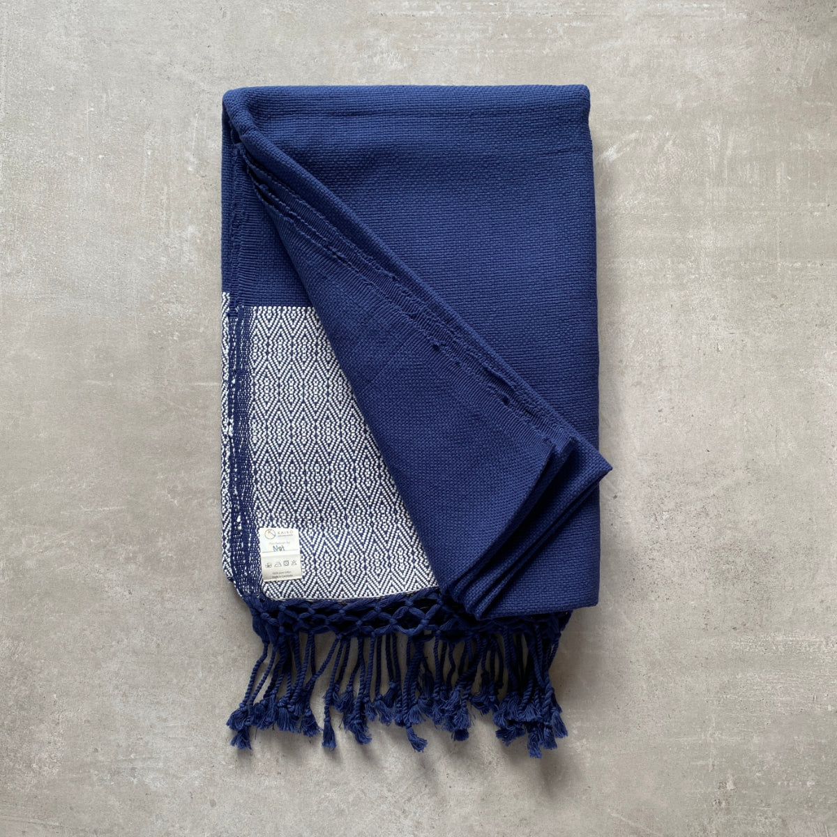 The Phnom Throw | 100% pure cotton | High Quality I Handwoven Natural Throw I Sustainable Artisan-made I Kaikô