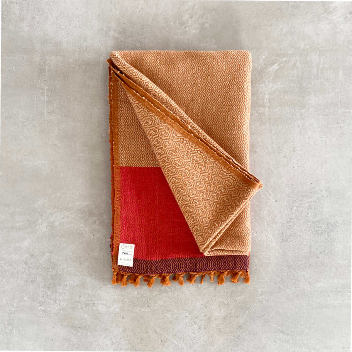 The Saffron Throw | 100% pure cotton | The Saffron Throw | 100% pure cotton | High Quality Handwoven I Sustainable I Kaikô