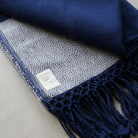 The Phnom Throw | 100% pure cotton | High Quality I Handwoven Natural Throw I Sustainable Artisan-made I Kaikô