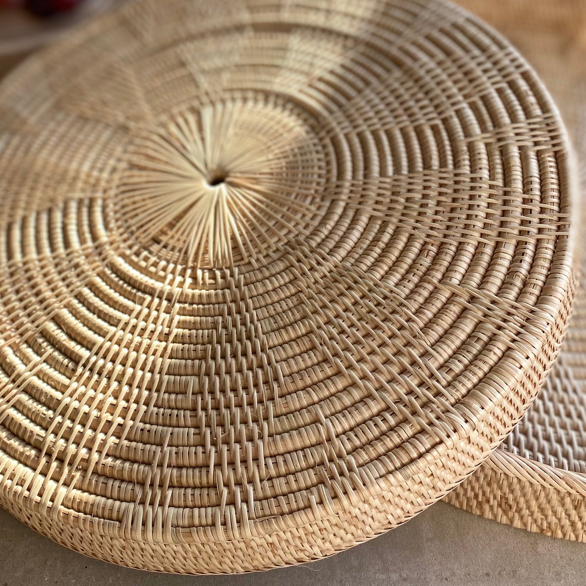 Rattan tray grapes | High quality handmade | Kaikô